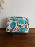 Trousse de toilette matelassée – Motif Floral "Bleu Turquoise" en blockprint indien