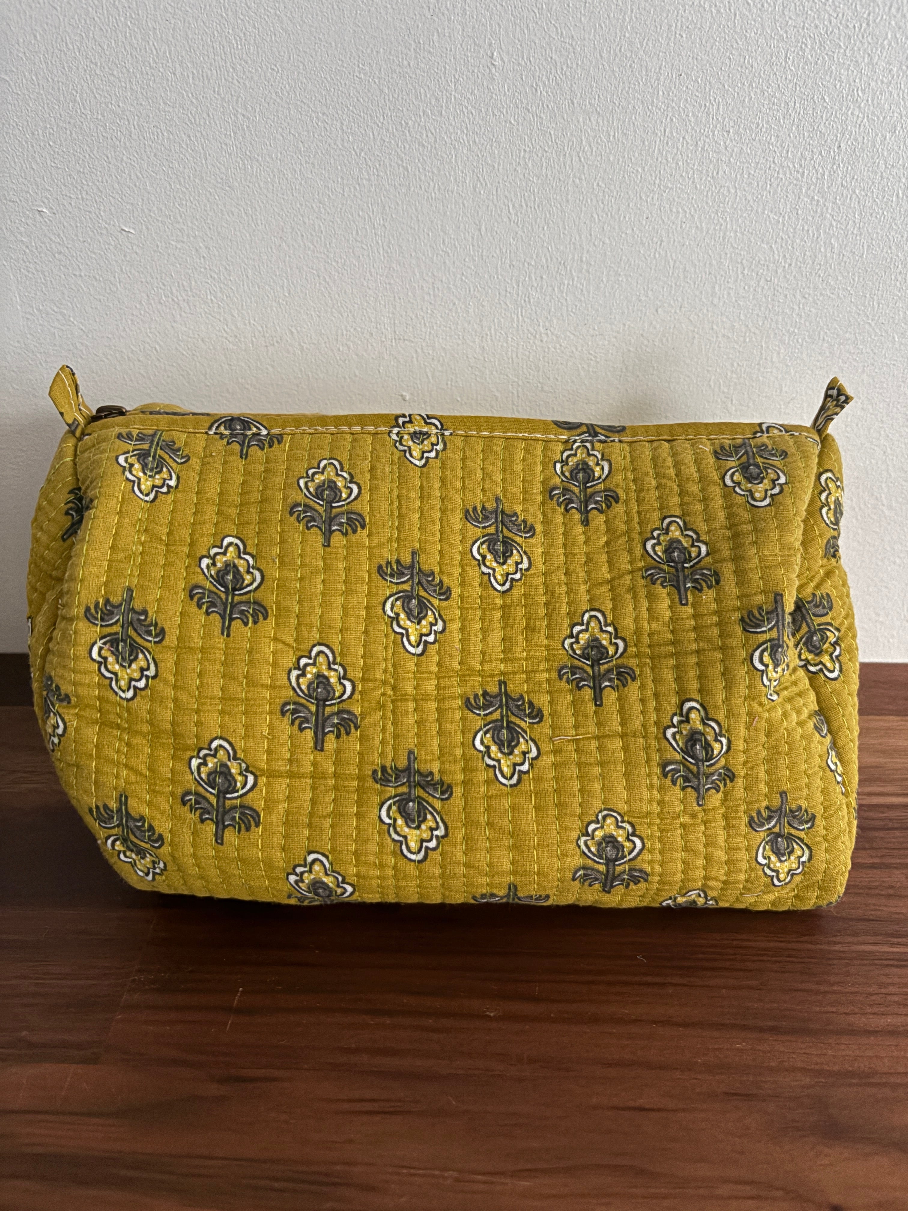 Trousse matelassée en coton blockprint indien artisanal