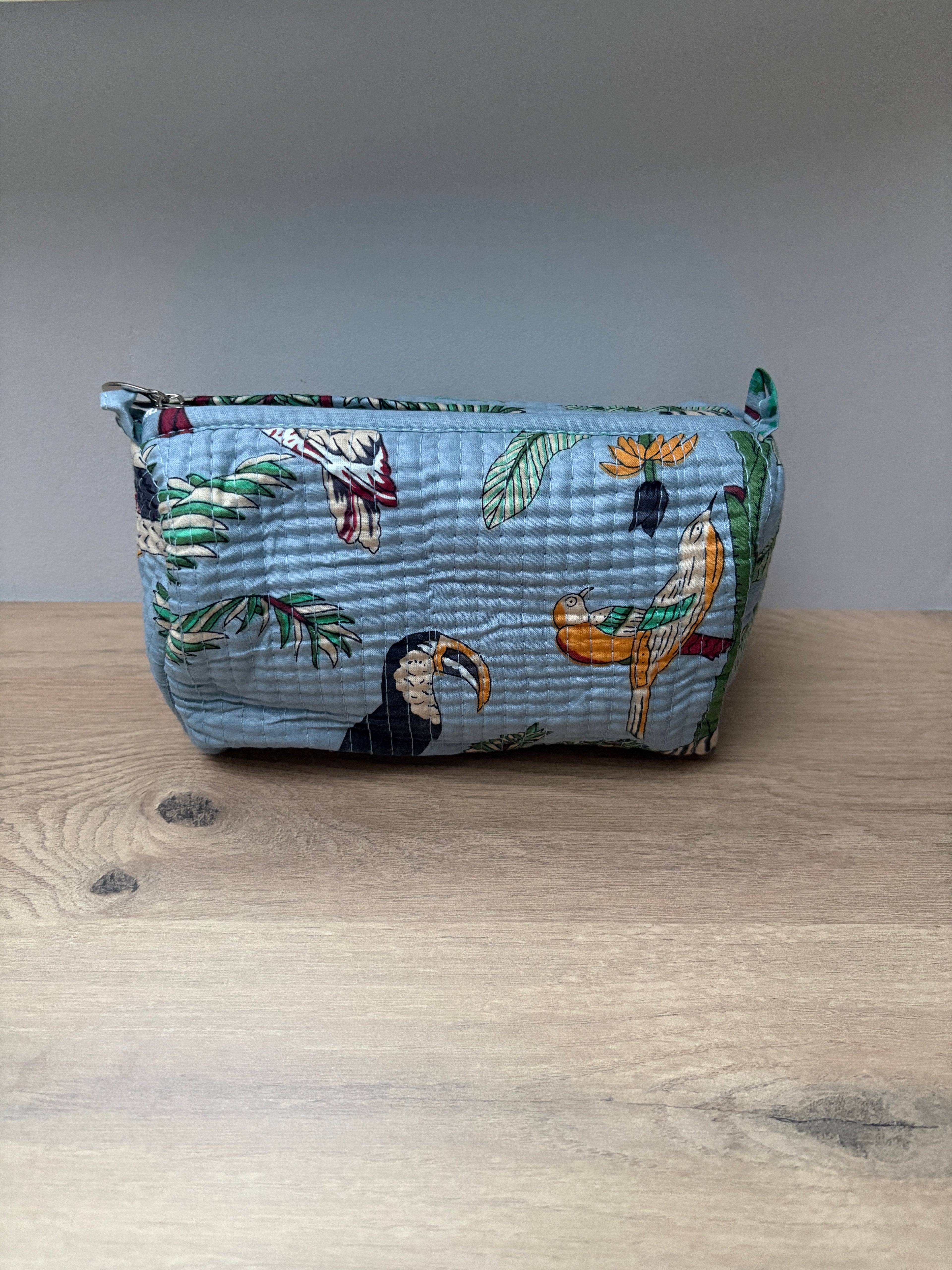 Trousse de toilette en coton matelassé "Jungle Bleue"