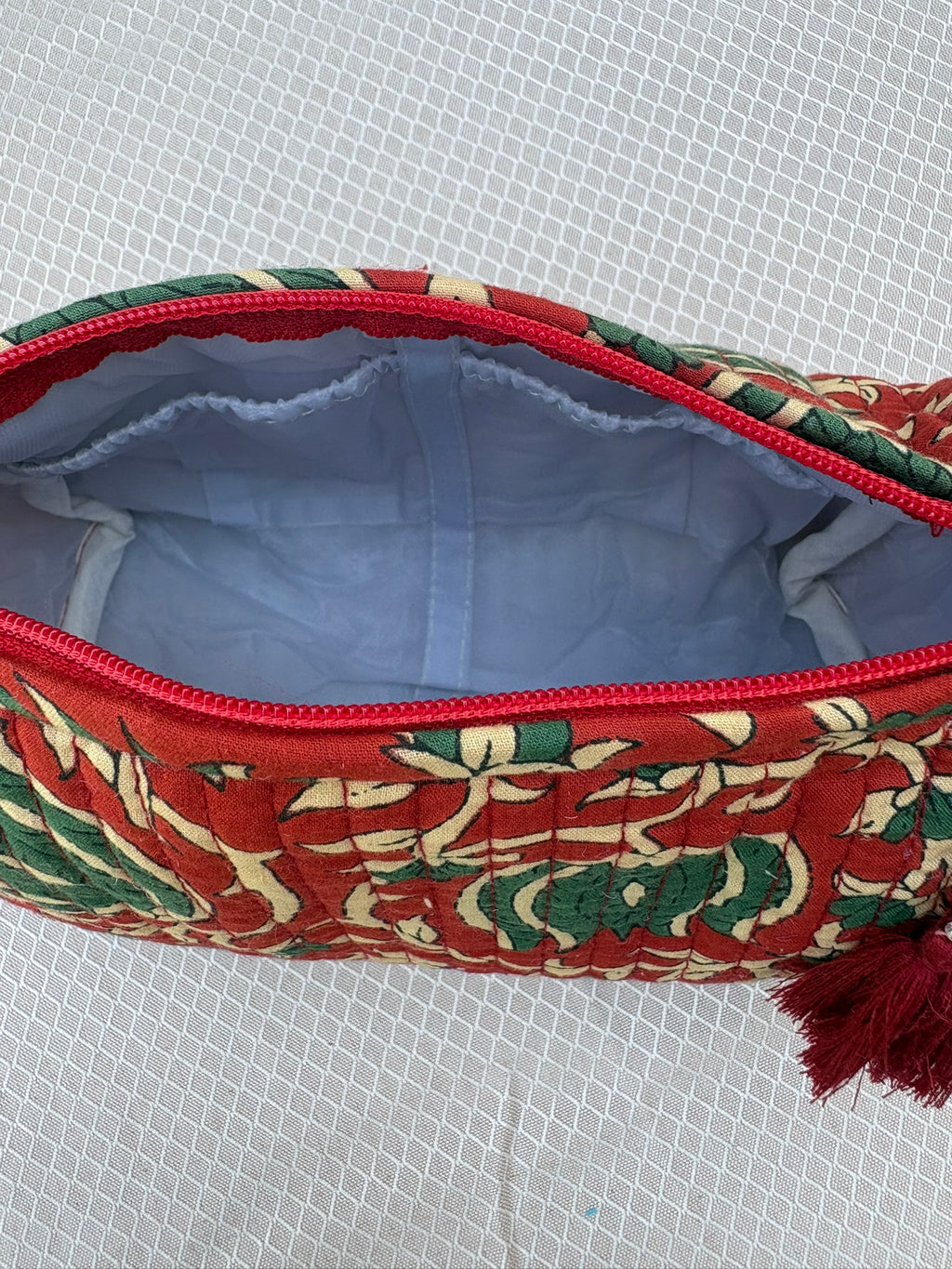 Trousse de toilette matelassée "Rouge Impérial"