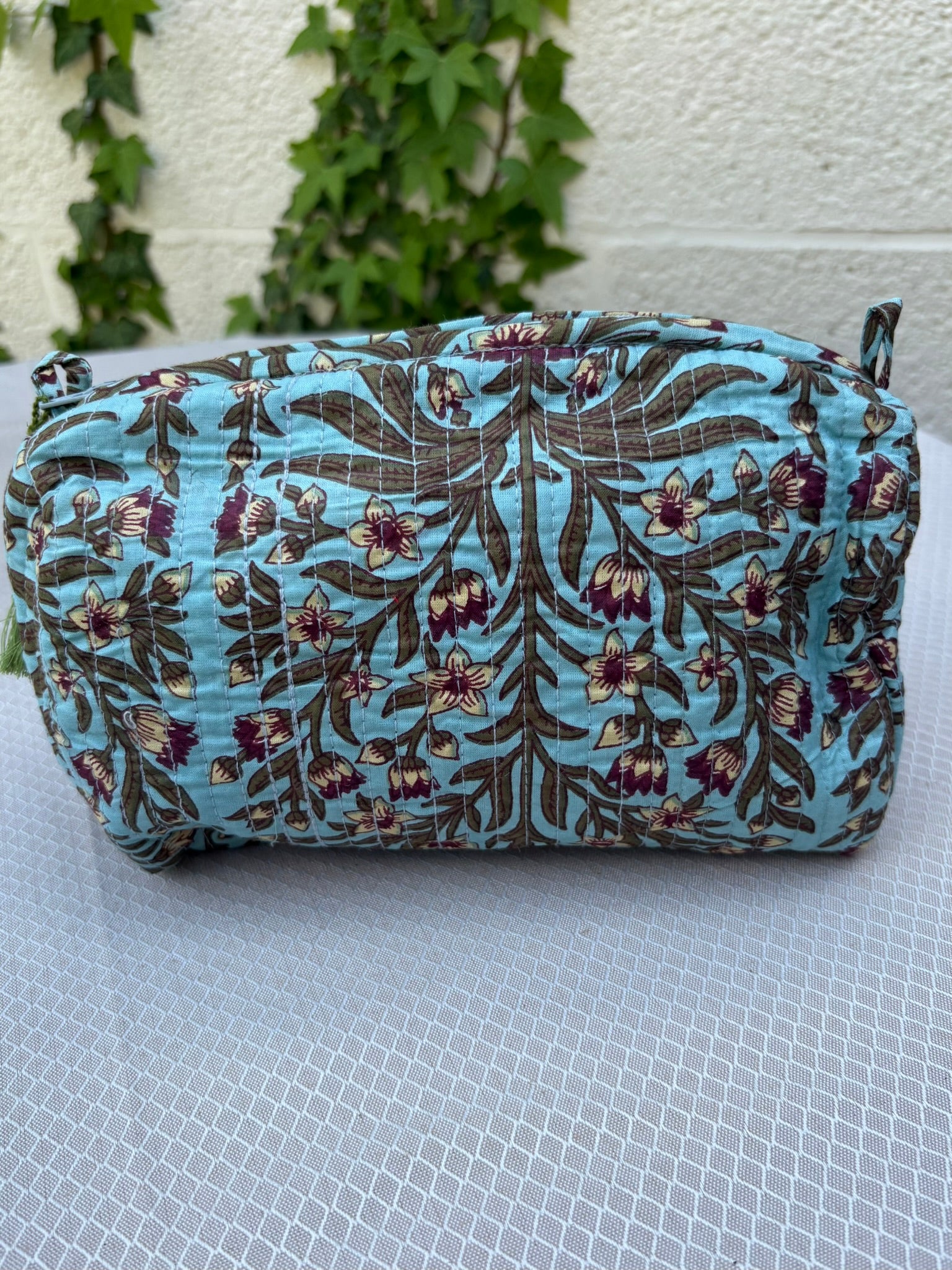 Trousse de toilette matelassée  "Flore Sauvage"