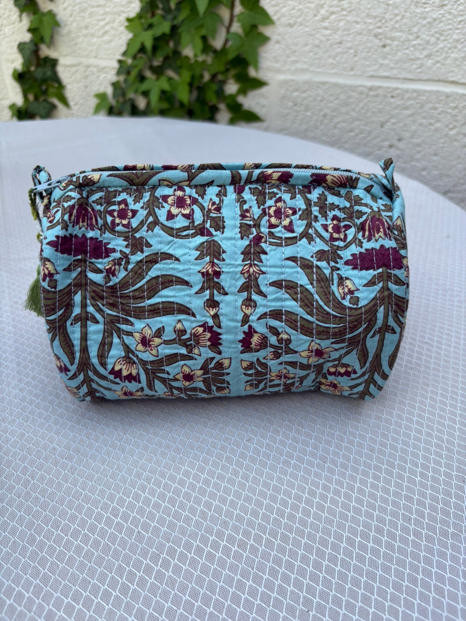 Trousse de toilette matelassée  "Flore Sauvage"